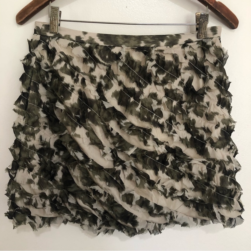J. Crew Camouflaged Cream Green Crinkled Chiffon💯% Silk Mini Skirt size 0